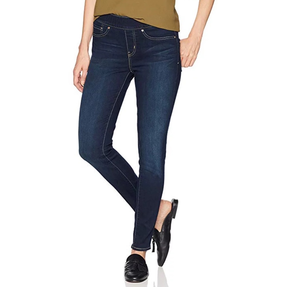 Signature Levi Strauss Gold Totally Shaping Pull-On Skinny Jean Tummy Control